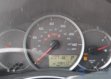 2013 Toyota Yaris L z USA, uszkodzony, nr VIN JTDJTUD30DD564219